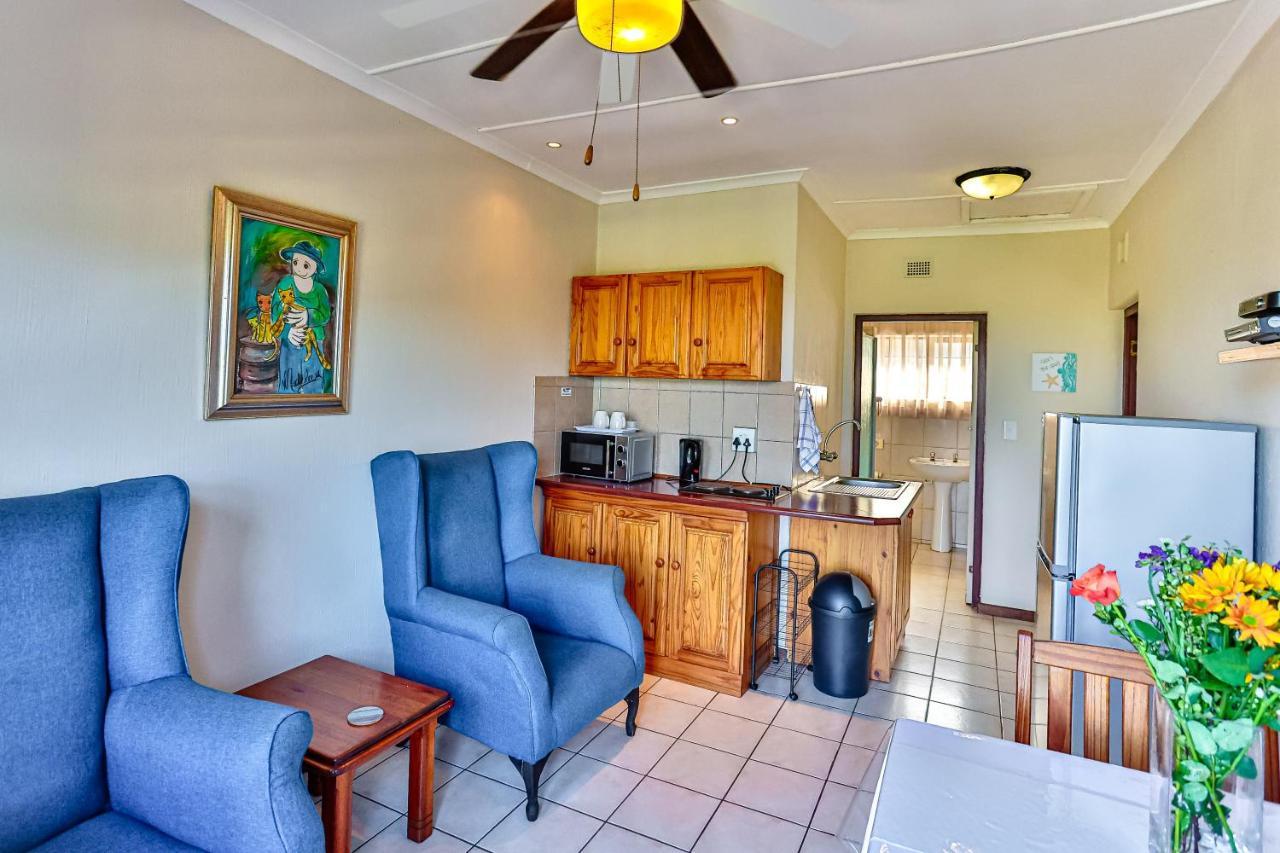 Zuider Zee Guest House Баллито Экстерьер фото