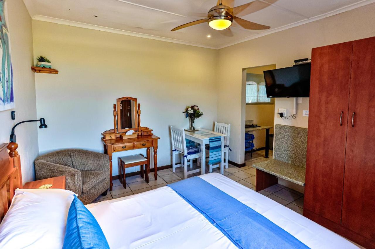 Zuider Zee Guest House Баллито Экстерьер фото